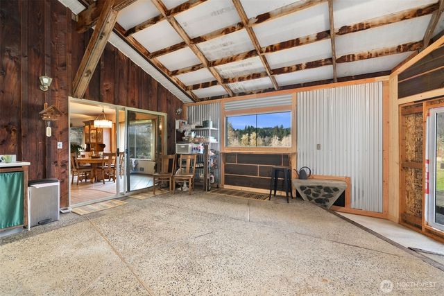 65 Wilderness Road, Oakville, WA 98568