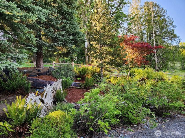 65 Wilderness Road, Oakville, WA 98568