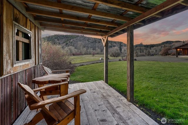 65 Wilderness Road, Oakville, WA 98568