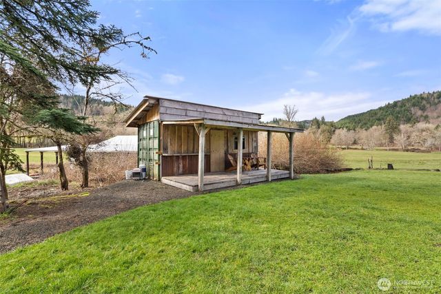 65 Wilderness Road, Oakville, WA 98568