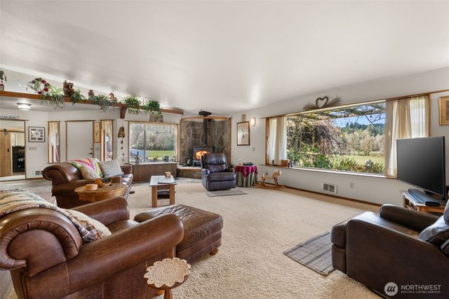 65 Wilderness Road, Oakville, WA 98568