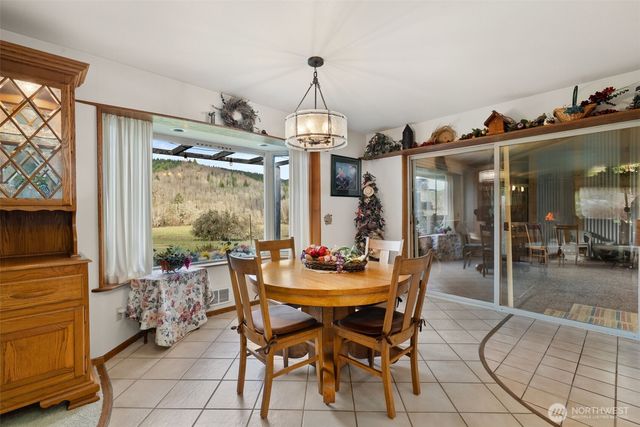 65 Wilderness Road, Oakville, WA 98568