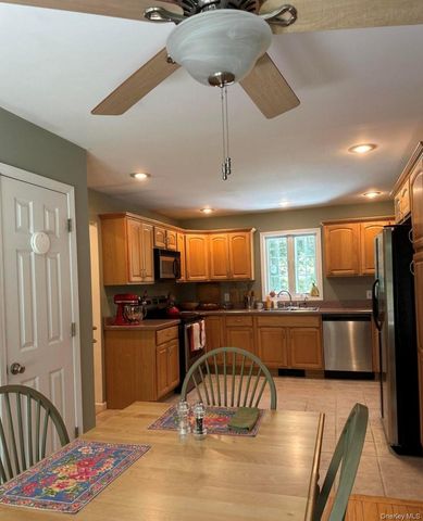 99 Van Tine Road, Kerhonkson, NY 12446