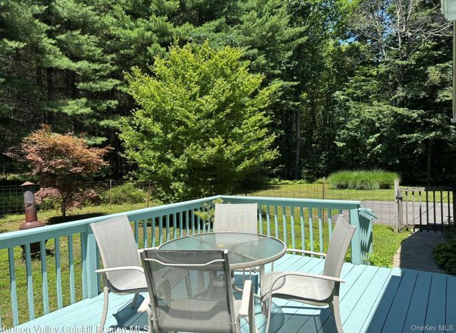 99 Van Tine Road, Kerhonkson, NY 12446