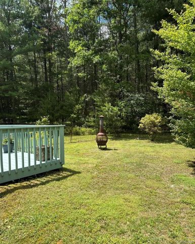 99 Van Tine Road, Kerhonkson, NY 12446