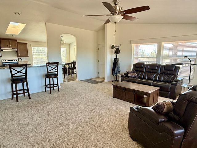 1606 N Friendship Pass, Kingman, AZ 86401