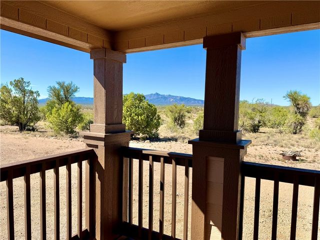 1606 N Friendship Pass, Kingman, AZ 86401