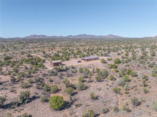 1606 N Friendship Pass, Kingman, AZ 86401