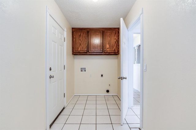 11921 Blue Moon Avenue, Oklahoma City, OK 73162