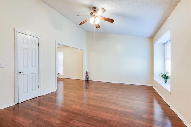 11921 Blue Moon Avenue, Oklahoma City, OK 73162