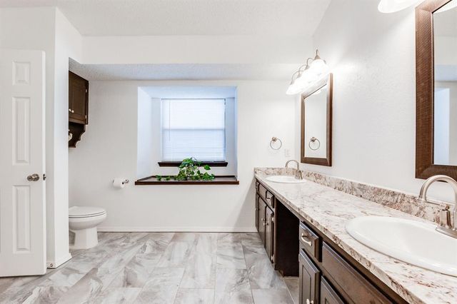 11921 Blue Moon Avenue, Oklahoma City, OK 73162