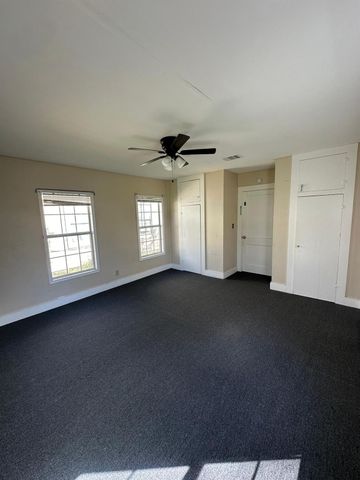 509 Lundy Street, El Campo, TX 77437