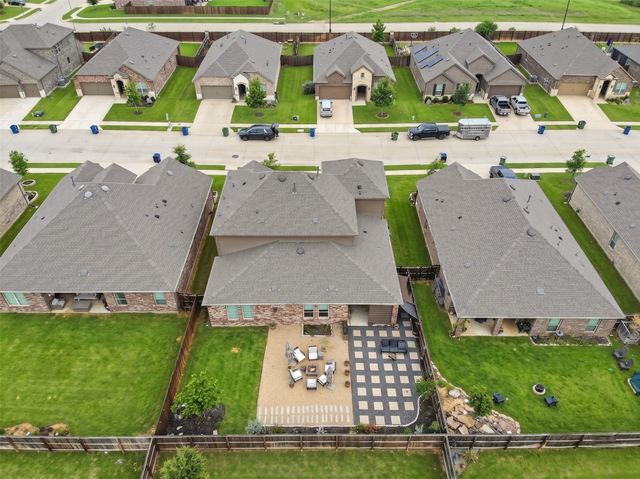 10408 Table Bluff Street, Aubrey, TX 76227