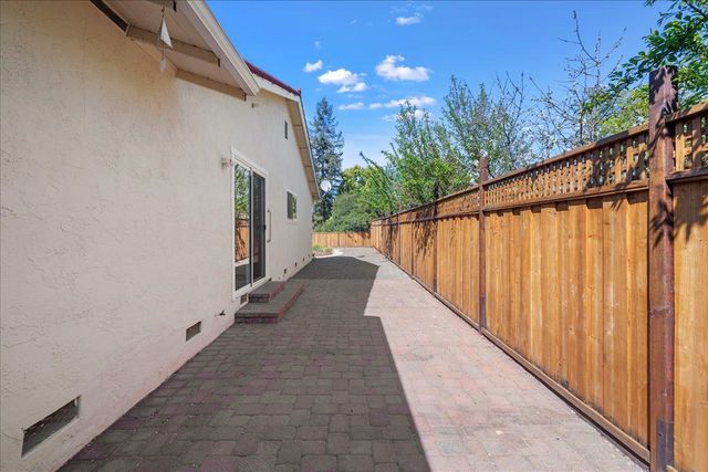 6964 Lenwood Way, San Jose, CA 95120