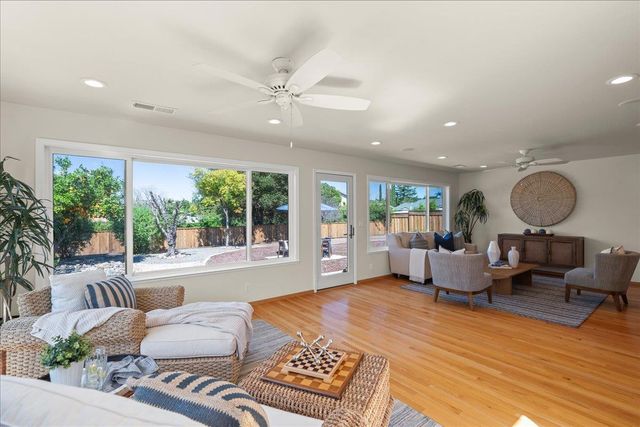 6964 Lenwood Way, San Jose, CA 95120