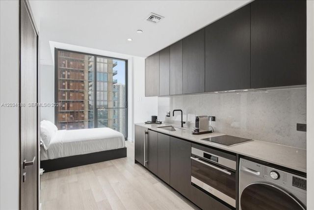 20 NE 11th 4803 4803, Miami, FL 33132