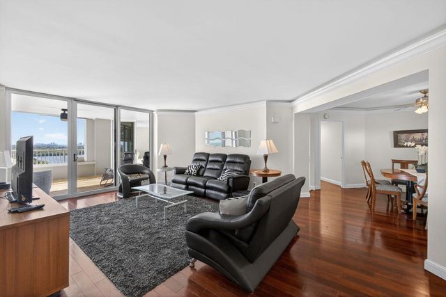 5200 N Ocean Drive 1004, Singer Island, FL 33404