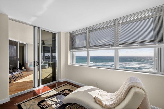 5200 N Ocean Drive 1004, Singer Island, FL 33404