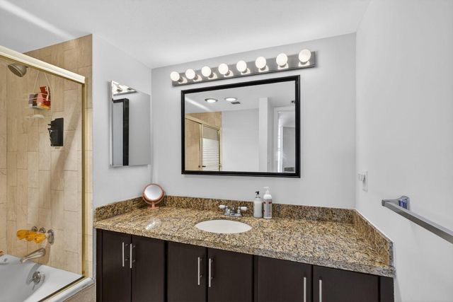 5200 N Ocean Drive 1004, Singer Island, FL 33404