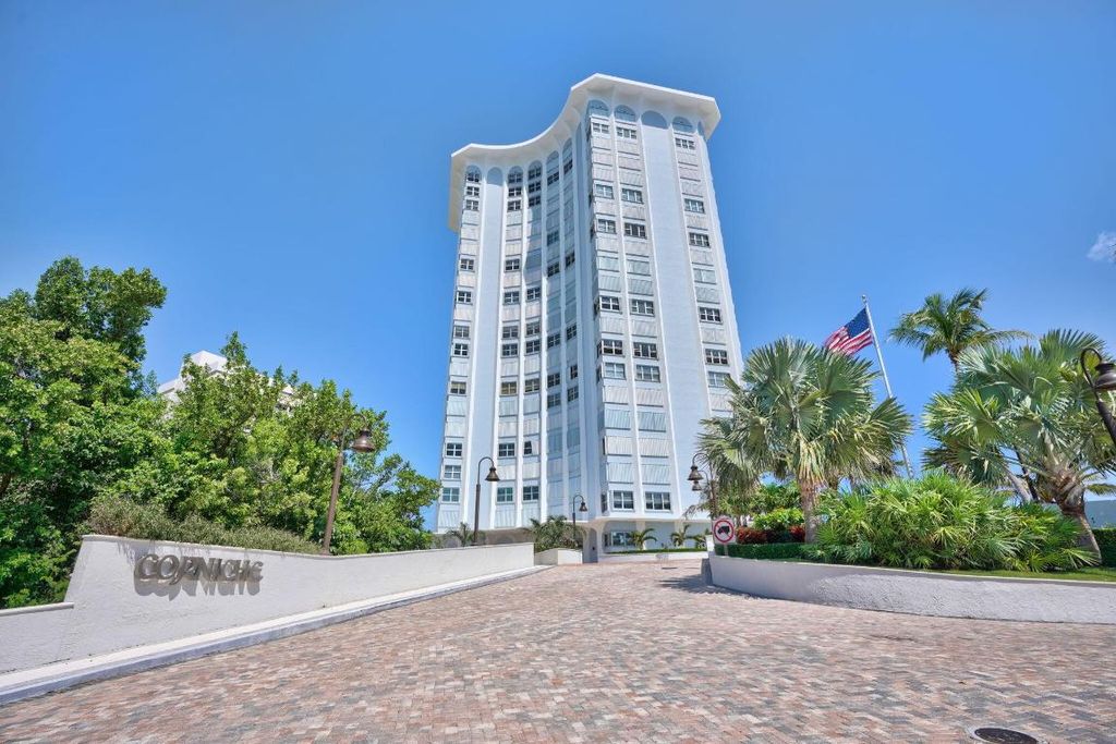 5200 N Ocean Drive 1004, Singer Island, FL 33404