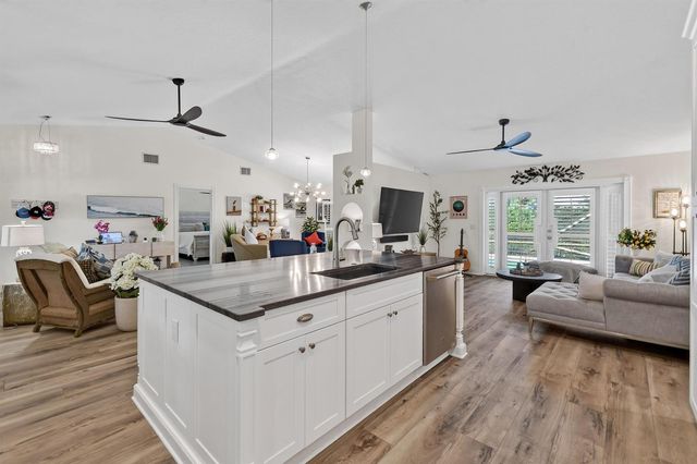 252 Coconut Point, Jupiter, FL 33458