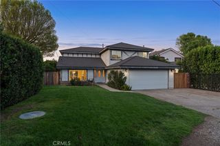 22963 Collins Street, Woodland Hills, CA 91367