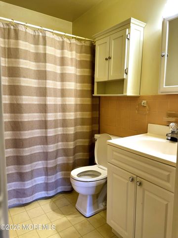 28 C Holly Street, Manchester, NJ 08759
