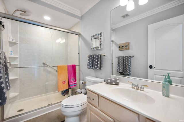 281 Creekside Court, Hartford City, IN 47348