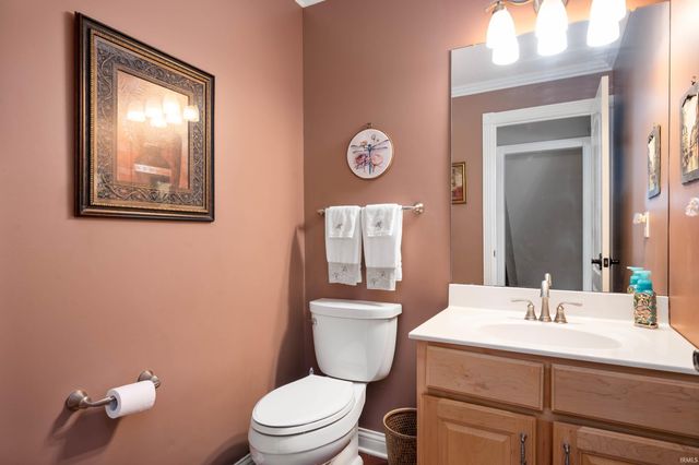 281 Creekside Court, Hartford City, IN 47348