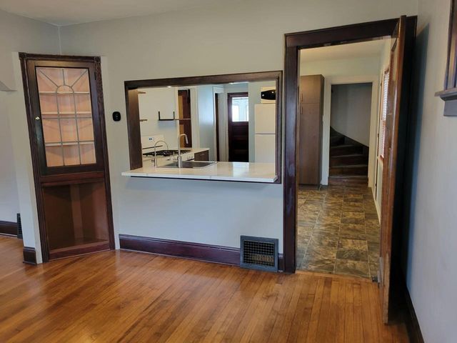 3156 S California STREET, Milwaukee, WI 53207