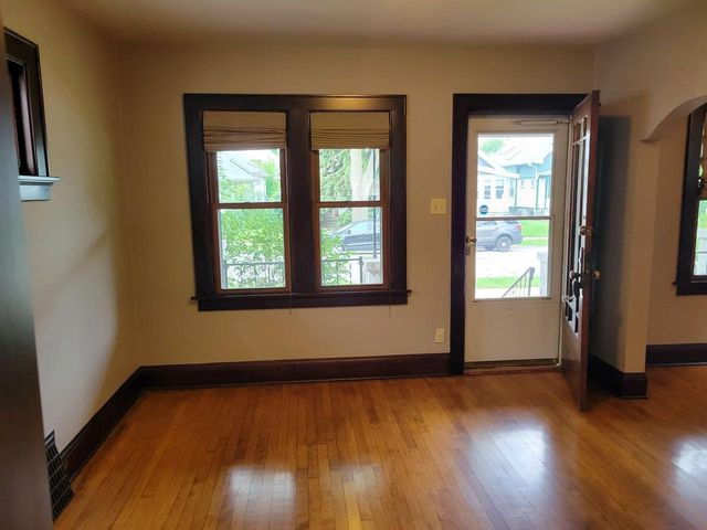 3156 S California STREET, Milwaukee, WI 53207