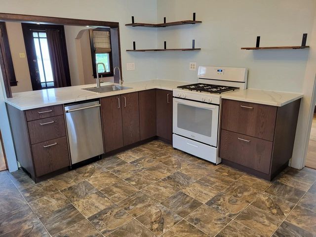 3156 S California STREET, Milwaukee, WI 53207