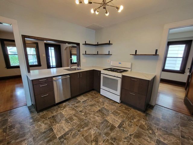 3156 S California STREET, Milwaukee, WI 53207