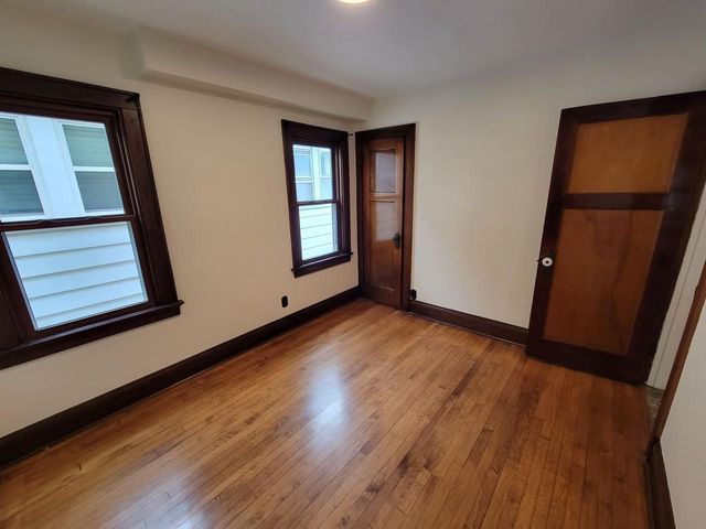3156 S California STREET, Milwaukee, WI 53207