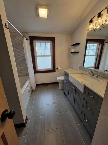 3156 S California STREET, Milwaukee, WI 53207