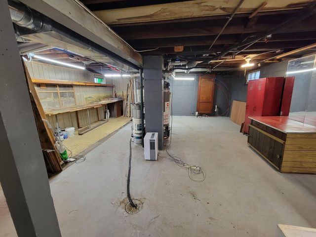 3156 S California STREET, Milwaukee, WI 53207