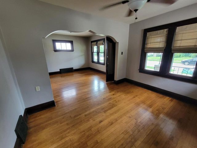 3156 S California STREET, Milwaukee, WI 53207