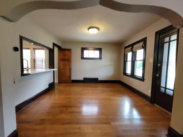 3156 S California STREET, Milwaukee, WI 53207