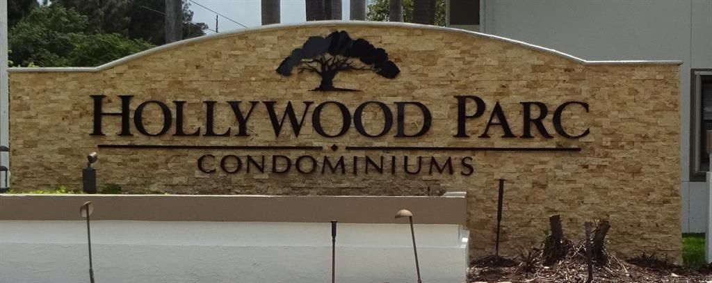 520 S Park Road 18-12, Hollywood, FL 33021