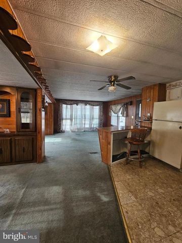 239 PIN OAK, Carneys Point, NJ 08069