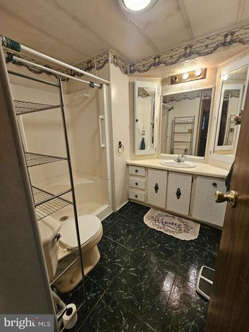 239 PIN OAK, Carneys Point, NJ 08069