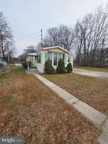 239 PIN OAK, Carneys Point, NJ 08069