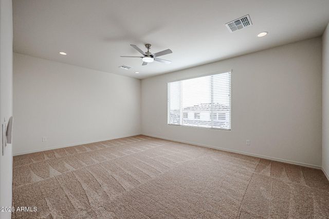 1951 W SIENNA BOUQUET Place, Phoenix, AZ 85085