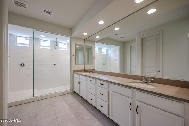 1951 W SIENNA BOUQUET Place, Phoenix, AZ 85085