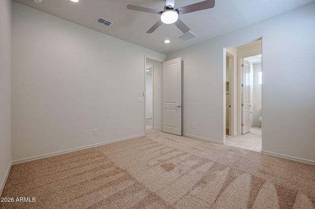 1951 W SIENNA BOUQUET Place, Phoenix, AZ 85085