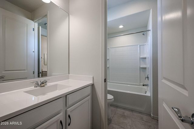 1951 W SIENNA BOUQUET Place, Phoenix, AZ 85085
