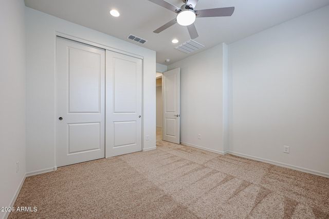 1951 W SIENNA BOUQUET Place, Phoenix, AZ 85085