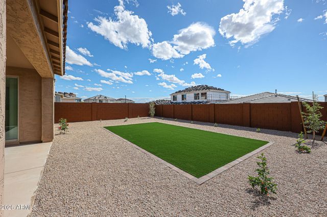 1951 W SIENNA BOUQUET Place, Phoenix, AZ 85085