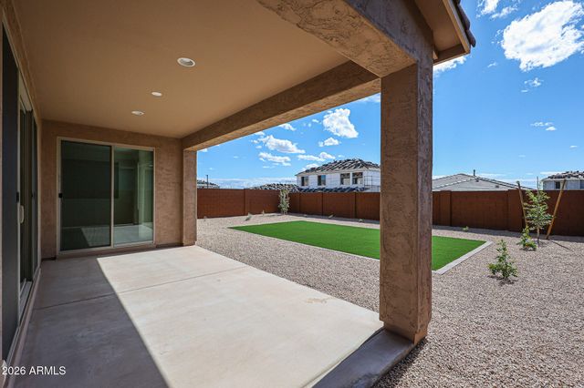 1951 W SIENNA BOUQUET Place, Phoenix, AZ 85085