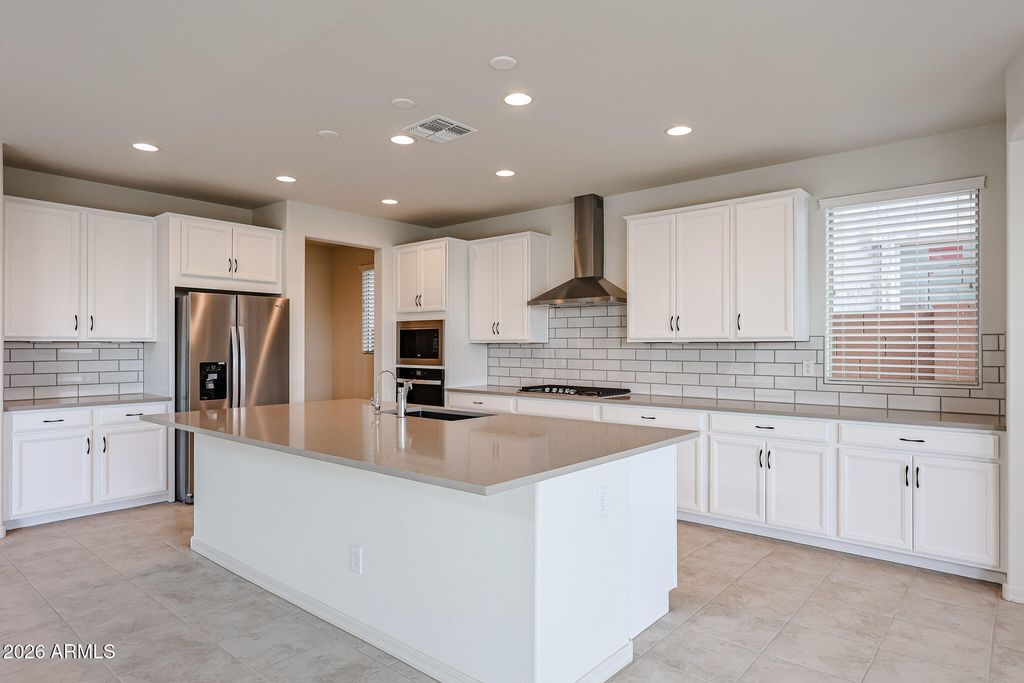 1951 W SIENNA BOUQUET Place, Phoenix, AZ 85085 — photo 2